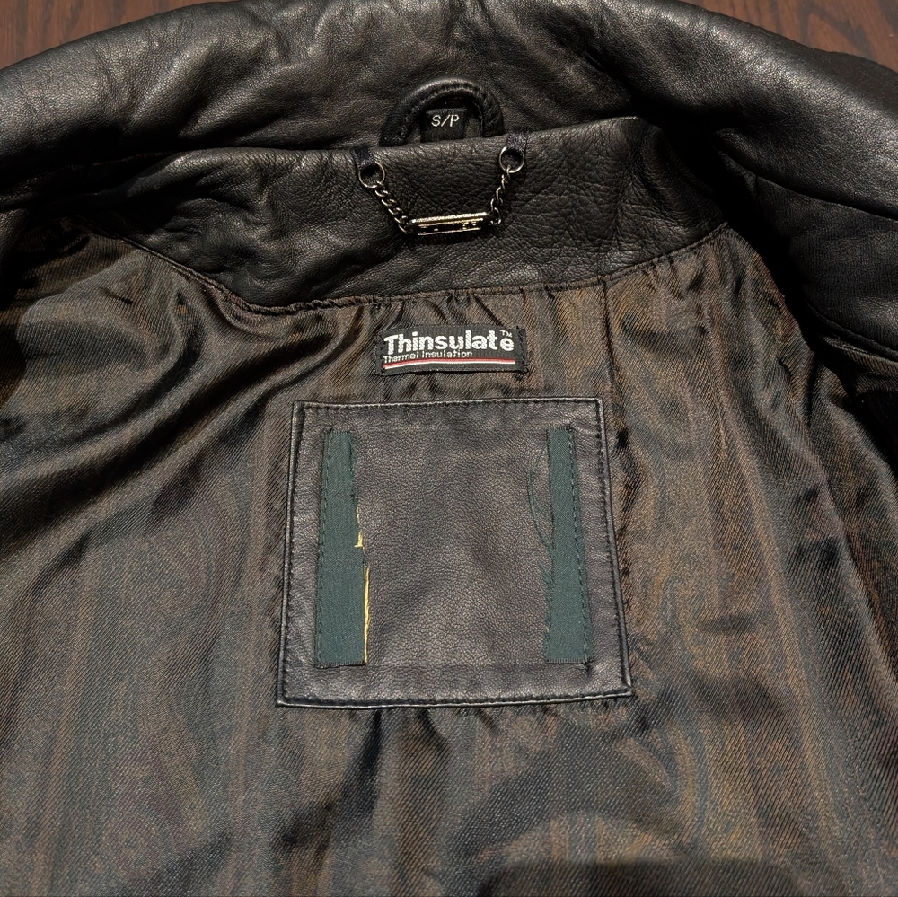 Vintage Danier Men's Black Leather Jacket - Picture 6 of 6